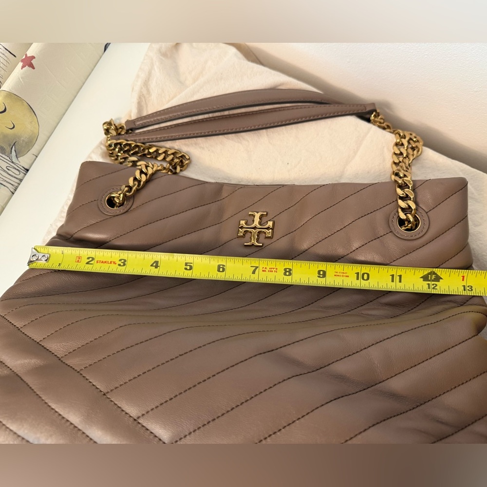 Tory Burch Kira Chevron Tote - Picture 13 of 15